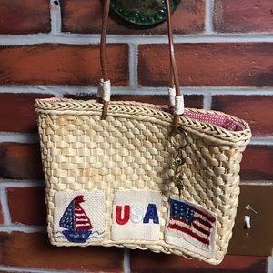 USA weaved bag